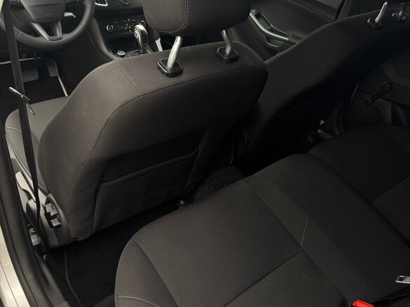 2016 Ford Focus III Рестайлинг, серебристый, 980000 рублей - вид 6