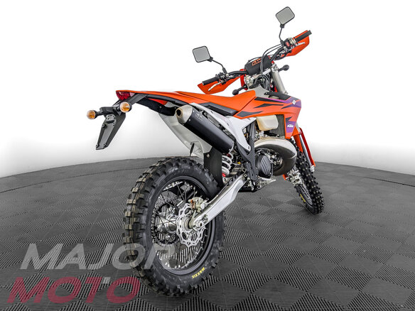 2023 KTM 300 EXC, оранжевый - вид 1