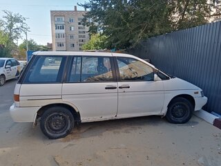 1991 Nissan Prairie II (M11), белый, 180000 рублей, вид 1