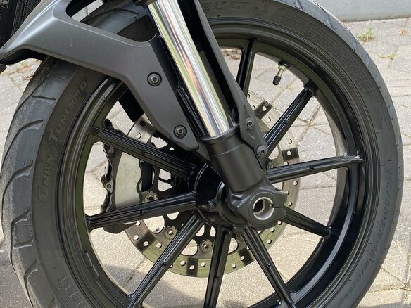 2020 Ducati Scrambler 800, серебристый, 920000 рублей - вид 30