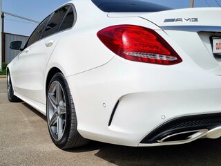 2014 Mercedes-Benz C-Класс 180 IV (W205), белый, 2600000 рублей, вид 4