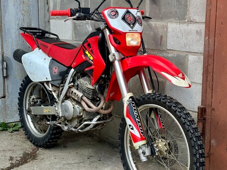 2004 Honda XR 250, красный, 333000 рублей, вид 1