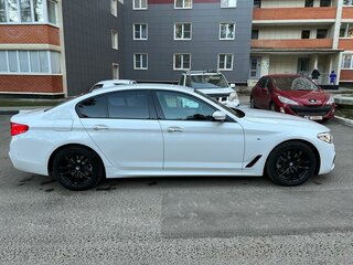 2017 BMW 5 серии 520d xDrive VII (G30/G31/G38), белый, 3950000 рублей, вид 2