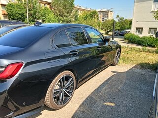 2020 BMW 3 серии 320i xDrive VII (G2x), чёрный, 3990000 рублей, вид 3