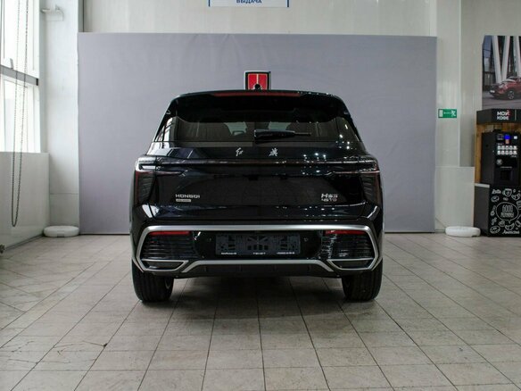 2025 Hongqi HS3, чёрный, 3550000 рублей - вид 3