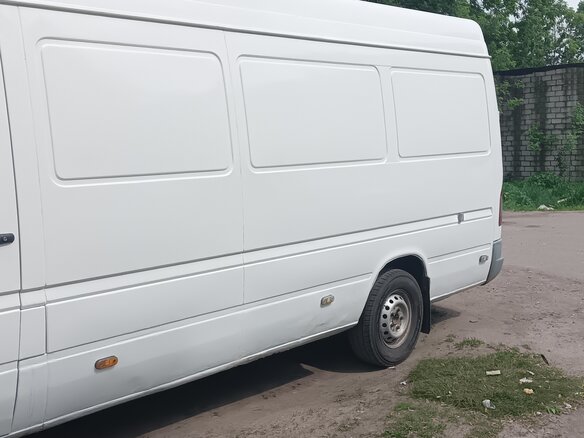 2003 Mercedes-Benz Sprinter Classic, белый, 750000 рублей - вид 2