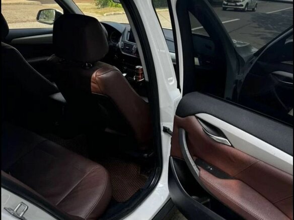 2014 BMW X1 18i I (E84) Рестайлинг, белый, 1450000 рублей - вид 4