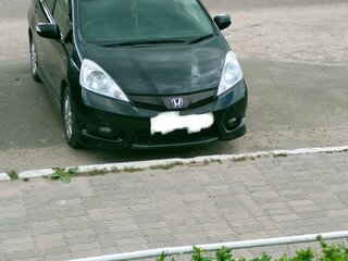 2013 Honda Fit Shuttle I Рестайлинг, чёрный, 830000 рублей, вид 1