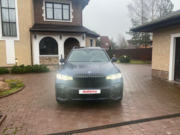 2020 BMW X7 40d I (G07), синий, 10500000 рублей - вид 1