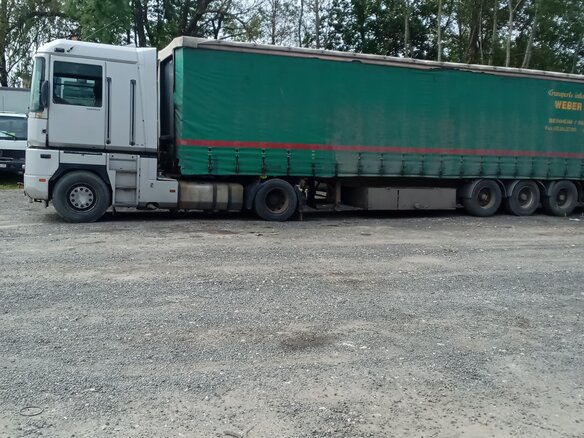 2002 Renault Magnum, серебристый, 1500000 рублей - вид 3