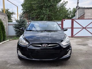 2013 Hyundai Solaris I, чёрный, 819999 рублей, вид 1
