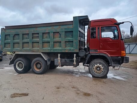 2007 IVECO-Ling Ye NJ3250, красный, 999999 рублей, вид 1