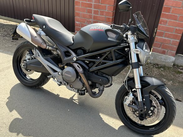 2010 Ducati Monster 696, чёрный, 540000 рублей - вид 1