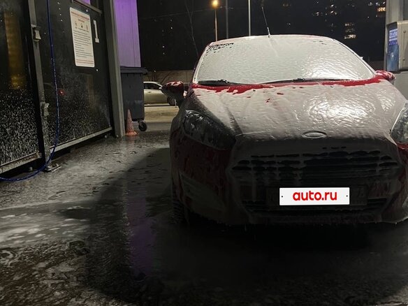 2016 Ford Fiesta Mk6 Рестайлинг, красный, 720000 рублей - вид 2