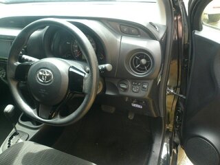 2019 Toyota Vitz III (XP130) Рестайлинг, чёрный, 1100000 рублей, вид 3