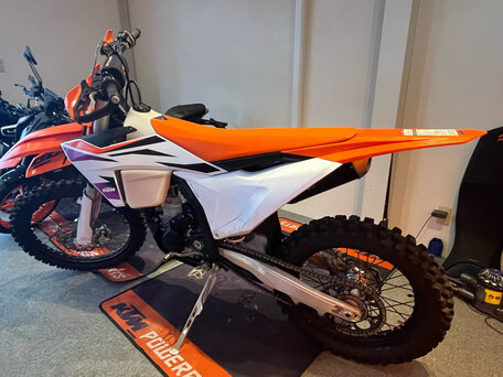 2023 KTM 350 SX F, оранжевый, 860000 рублей, вид 5