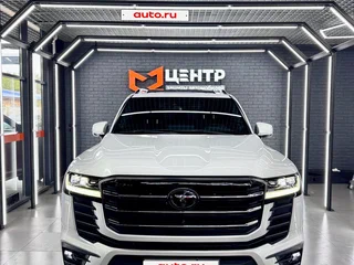 2021 Toyota Land Cruiser 300 Series, серый, 10790000 рублей, вид 1