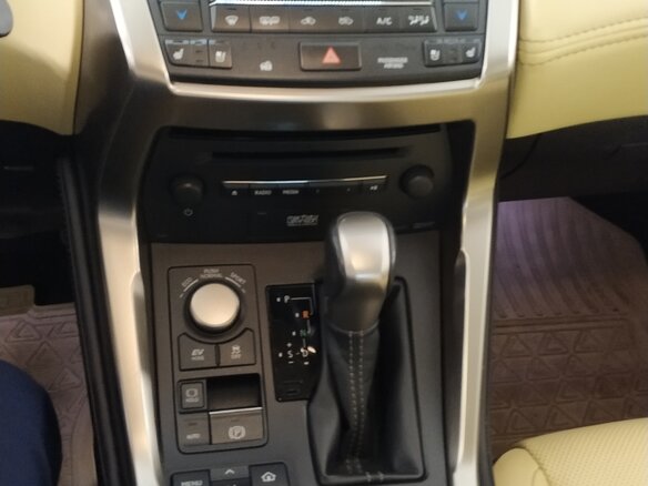2015 Lexus NX 300h I, синий, 2800000 рублей - вид 14