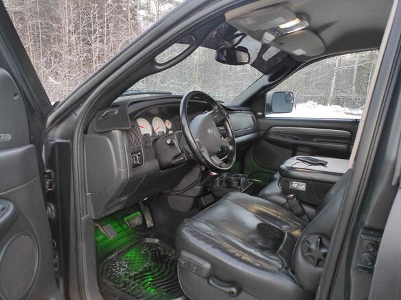 2004 Dodge RAM III (DR/DH), чёрный, 3300000 рублей - вид 11