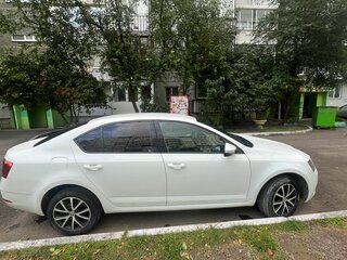 2018 Skoda Octavia III (A7) Рестайлинг, белый, 1145000 рублей, вид 3