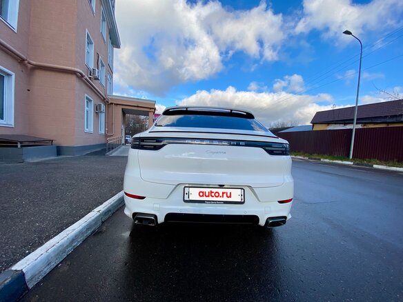 2019 Porsche Cayenne Coupé III, белый, 5950000 рублей - вид 3