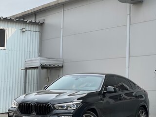 2020 BMW X6 M50i III (G06), чёрный, 8900000 рублей, вид 4
