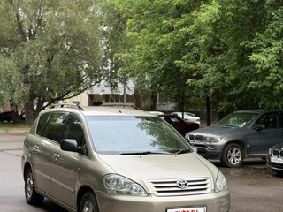 2001 Toyota Picnic II, золотистый, 550000 рублей, вид 3