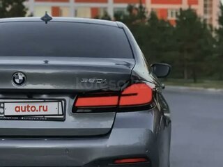 2021 BMW 5 серии 523i VII (G30/G31/G38) Рестайлинг, серый, 4200000 рублей, вид 3