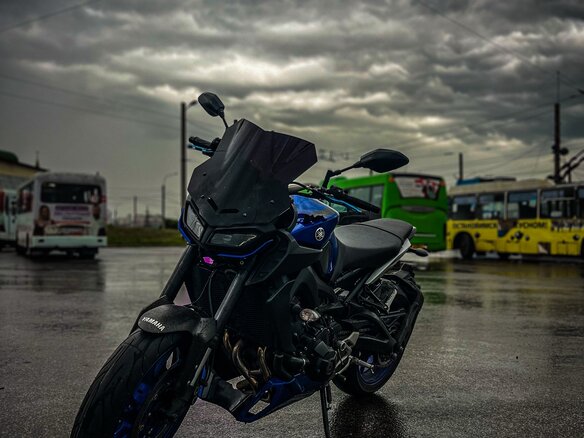 2017 Yamaha MT-09 (FZ-09), синий, 870000 рублей