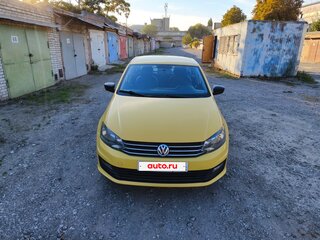 2019 Volkswagen Polo V Рестайлинг, жёлтый, 730000 рублей, вид 2