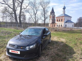 2013 Volkswagen Polo V, чёрный, 700000 рублей, вид 2