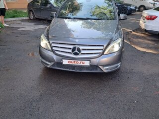 2013 Mercedes-Benz B-Класс 200 II (W246), серый, 1030000 рублей, вид 1