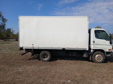 2008 Hyundai e-Mighty, белый, 800000 рублей, вид 3