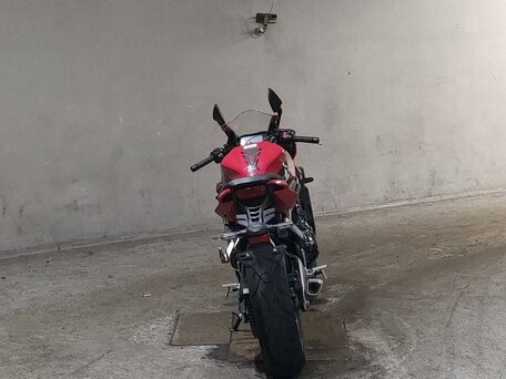 2023 Honda CBR 650R, красный, 999000 рублей, вид 4
