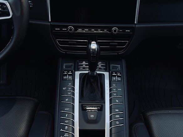 2020 Porsche Macan GTS I Рестайлинг, чёрный, 4500000 рублей - вид 12