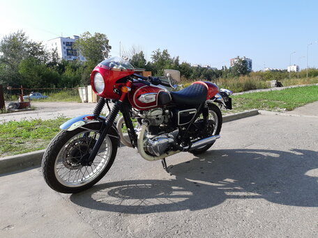 2002 Kawasaki W 650, красный, 700000 рублей, вид 4