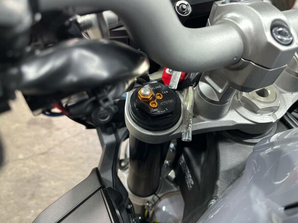 2017 Yamaha MT-10, серый, 1280000 рублей - вид 38