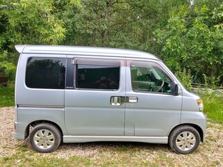 2011 Daihatsu Atrai V Рестайлинг, серебристый, 850000 рублей, вид 3