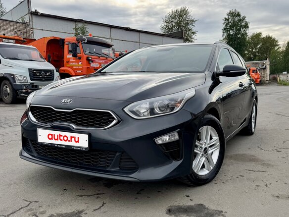 2019 Kia Ceed III, чёрный, 1750000 рублей - вид 1