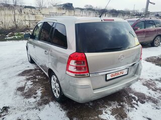 2010 Opel Zafira B Рестайлинг, бежевый, 900000 рублей, вид 5