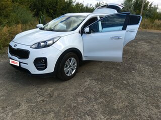 2017 Kia Sportage IV, белый, 1800000 рублей, вид 1