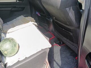 2015 Toyota Hilux VIII, серый, 2500000 рублей, вид 5
