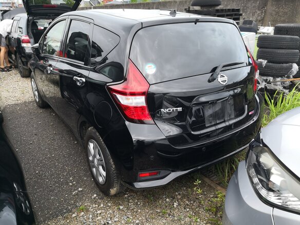 2020 Nissan Note II Рестайлинг, чёрный, 1150000 рублей - вид 18