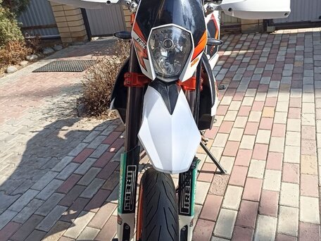2017 KTM 690 SMC R, белый, 710000 рублей, вид 5
