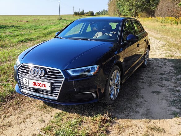 2017 Audi A3 Sportback e-tron III (8V) Рестайлинг, синий, 1550000 рублей - вид 1