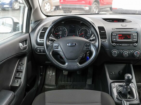 2017 Kia Cerato III Рестайлинг (Classic), белый - вид 13