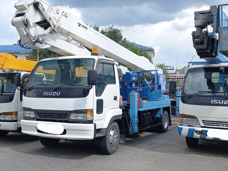 2004 Isuzu Автовышки, белый, 6050000 рублей, вид 1