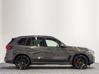 2025 BMW X5 40i IV (G05/G18) Рестайлинг, серый, 16490000 рублей, вид 5
