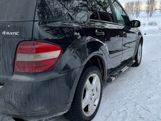 2006 Mercedes-Benz M-Класс 320 II (W164), чёрный, 1500000 рублей, вид 4