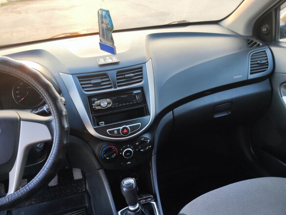2011 Hyundai Solaris I, серый, 730000 рублей - вид 10
